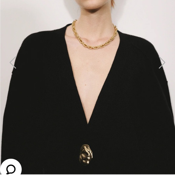 NWT Urban Revivo V Neck Knitted Cardigan in Black. Gold button detailing. - Picture 2 of 5